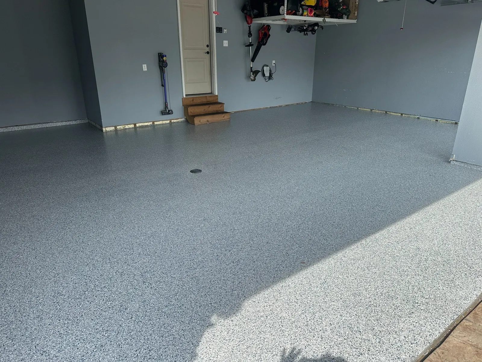 Custom garage color blend