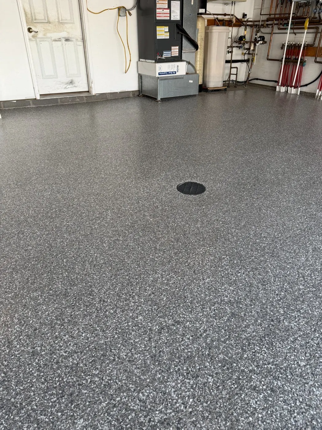 Gray full-flake garage floor coating
