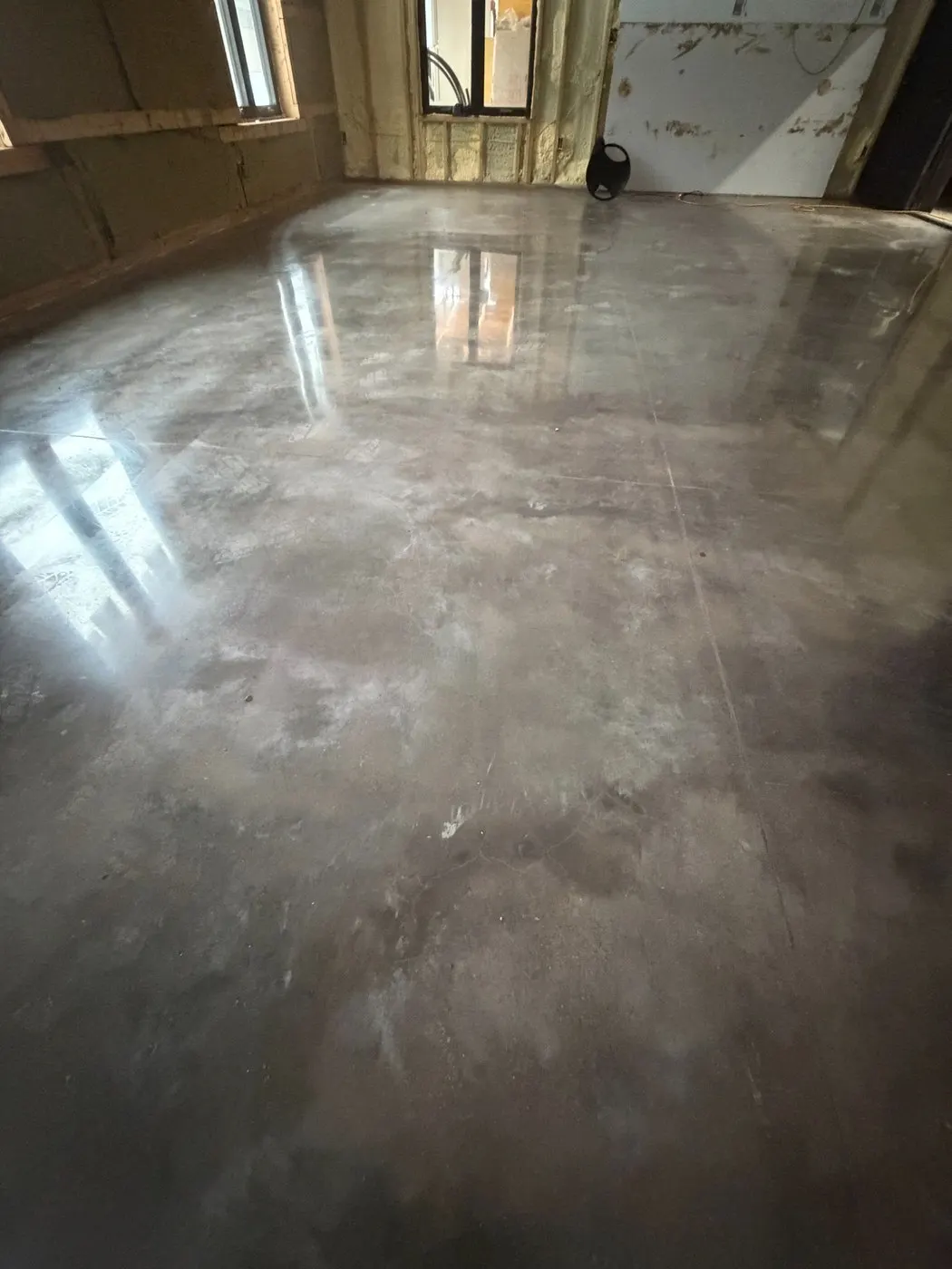 Finished polished concrete